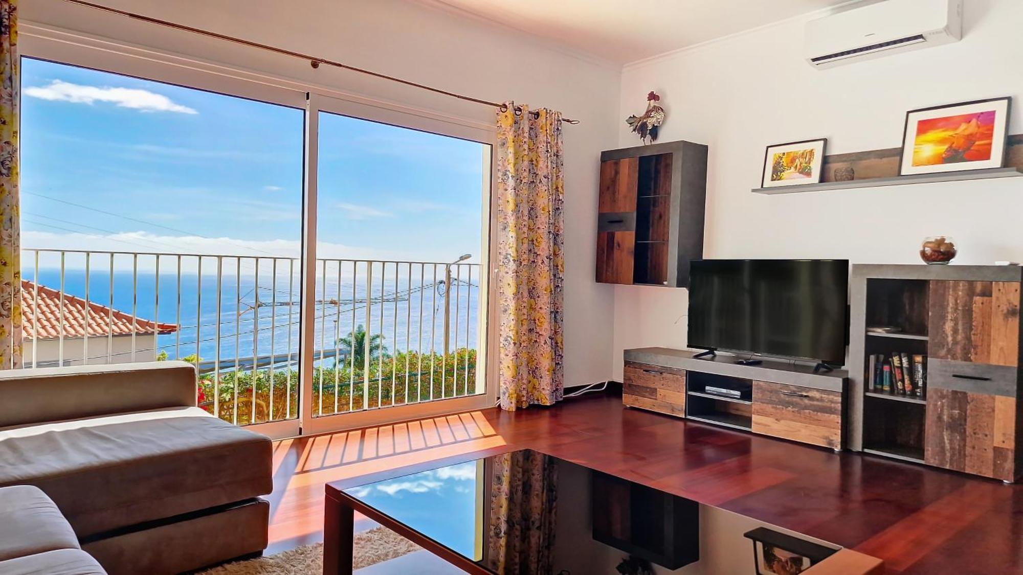 Casa Eleanor By Lovelystay Calheta  Bagian luar foto