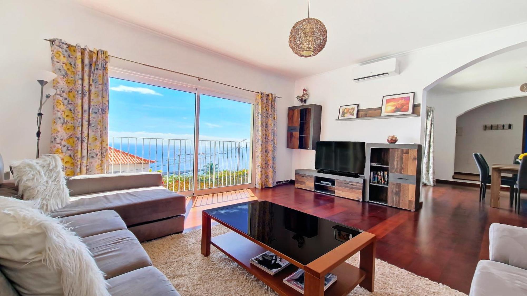 Casa Eleanor By Lovelystay Calheta  Bagian luar foto